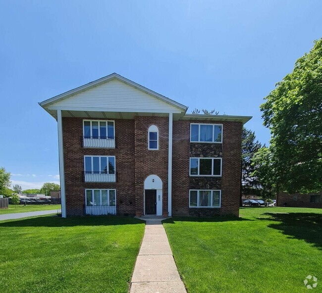 Building Photo - 215 E Naperville Rd Unit 2E Rental