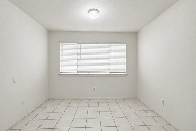 Photo - 16315 Dew Drop Ln