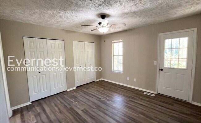 Photo - 3392 Shadowlawn Dr Unidad a