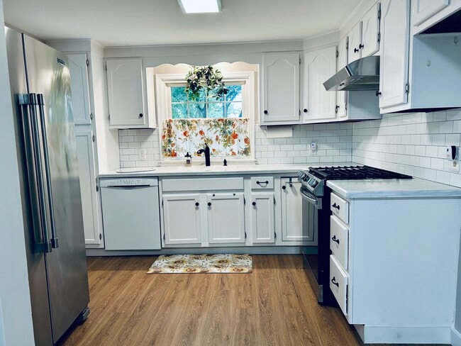 Modern Kitchen - 217 Elizabeth Dr Townhome