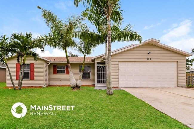 Building Photo - 818 SW 31st St