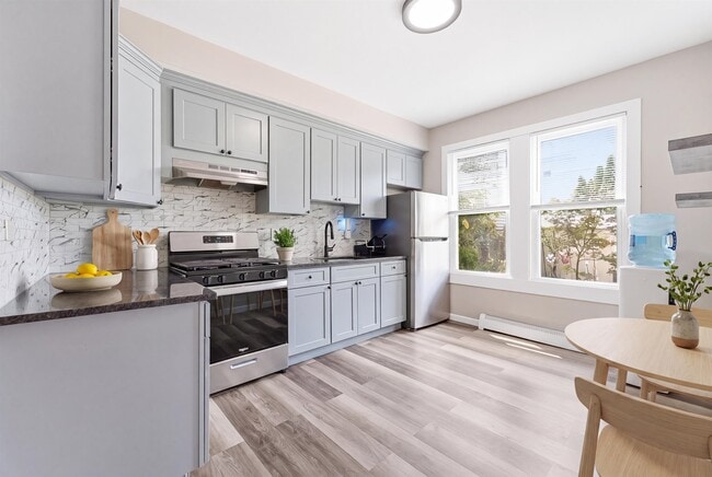 Photo - 169 Zabriskie St Unit 1