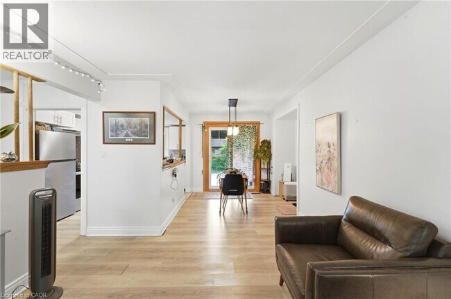 Photo - 133 Kingslea Dr