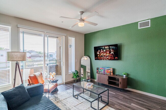 Photo - 9600 W Georgia Ave Unidad ID1374248P