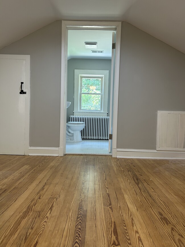 Photo - 1008 E Belt Blvd