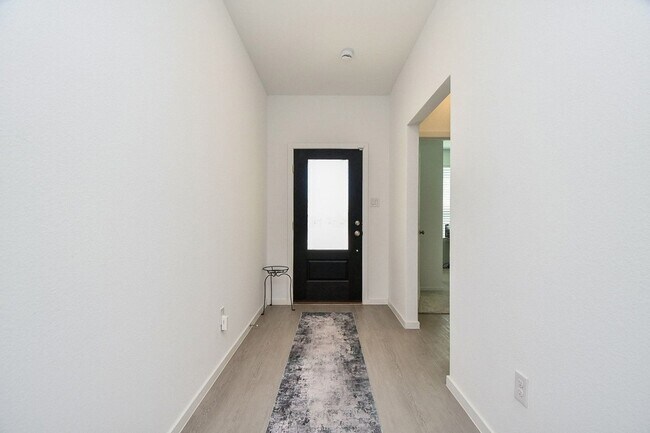 Photo - 26610 Coast Redwood Dr