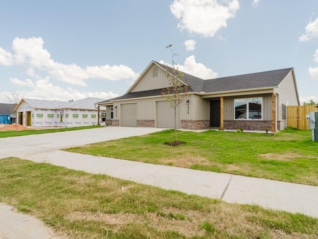 Photo - 6508 NW Brickhaven St