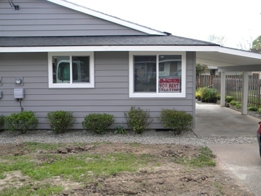 Building Photo - 20 Unit 18035 Rental