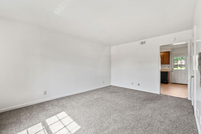 Photo - 273 Northridge Dr