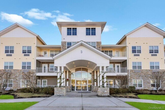 3 Meadows Ln Unit 5