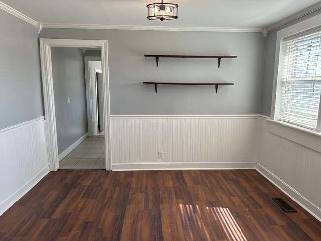 705 Yowell Ave