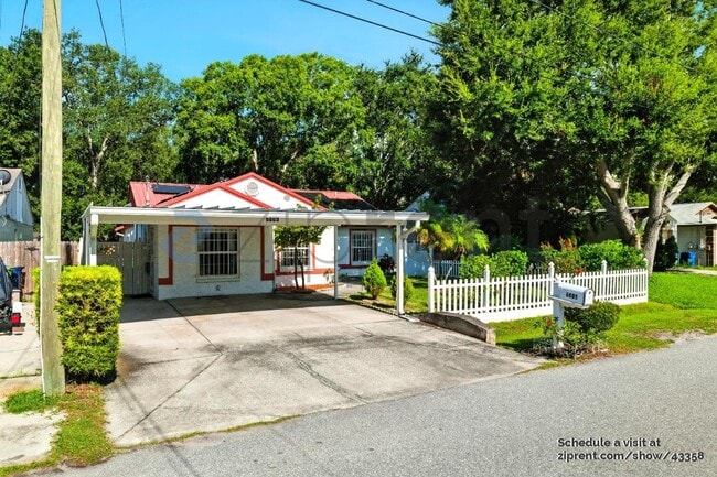 Photo - 6805 S Sheridan Rd