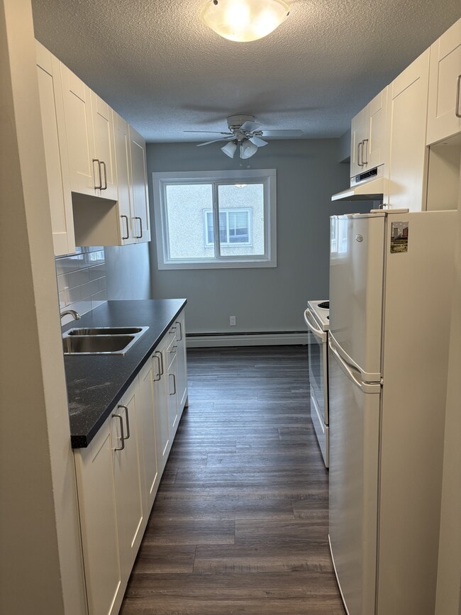 Photo - 10633-10112 112 St NW Unit 207