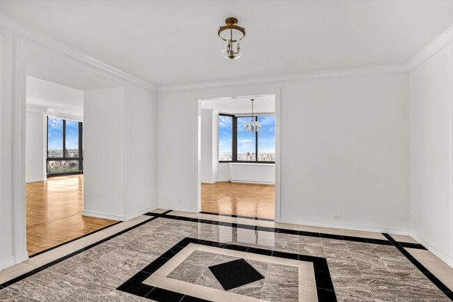 Photo - 200-210 E 65th St