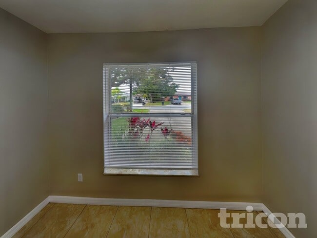 Photo - 5127 Pineland Ave