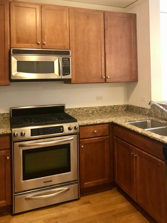 Photo - 450 E Waterside Dr Unit 407