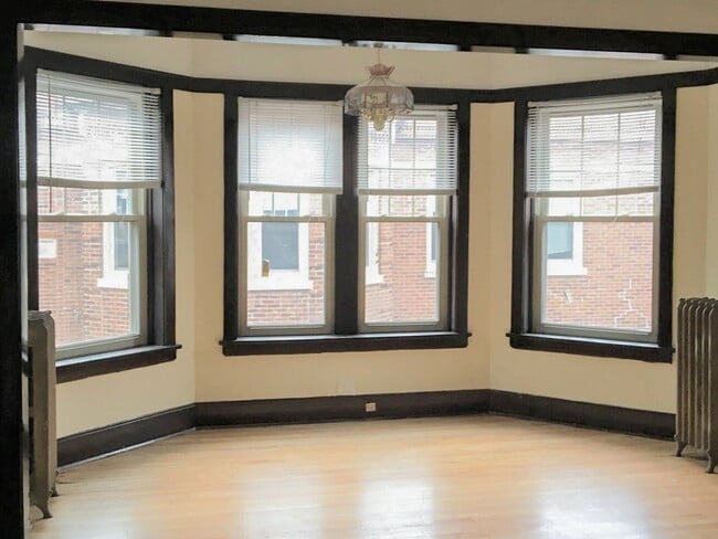 Photo - 3821 N Lawndale Ave Unit 1