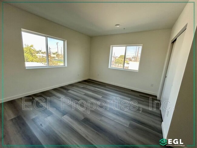 Photo - 10505 Hawthorne Blvd House