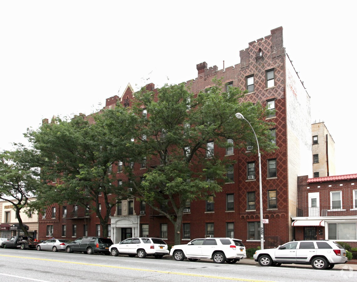 1827 65th St - 1827 65th St