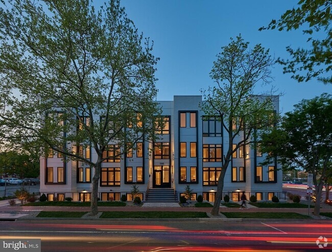 Building Photo - 1101 Q St NW Unit 201 Rental
