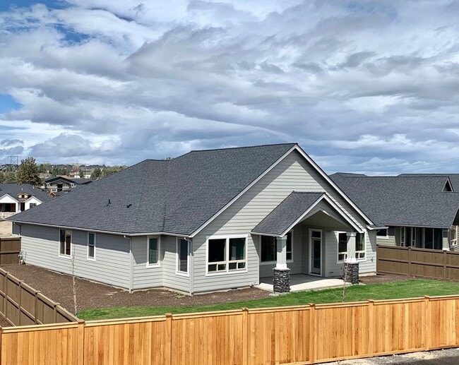 Photo - Beautiful Single Level Home in SW Redmond!