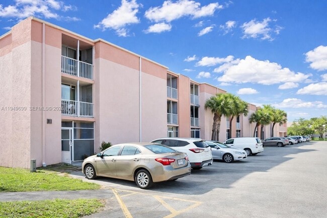 Photo - 19805 SW 114th Ave Unit 315