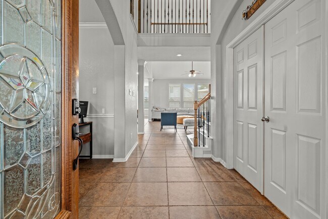 Photo - 14402 Hazeldale Dr