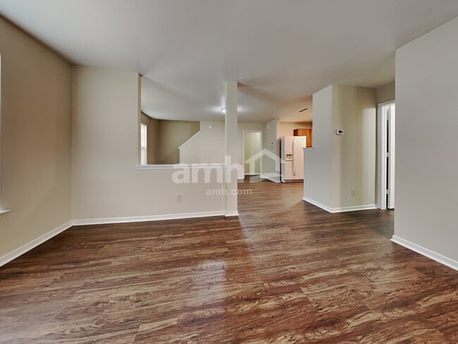 Photo - 15424 Gallow Ln