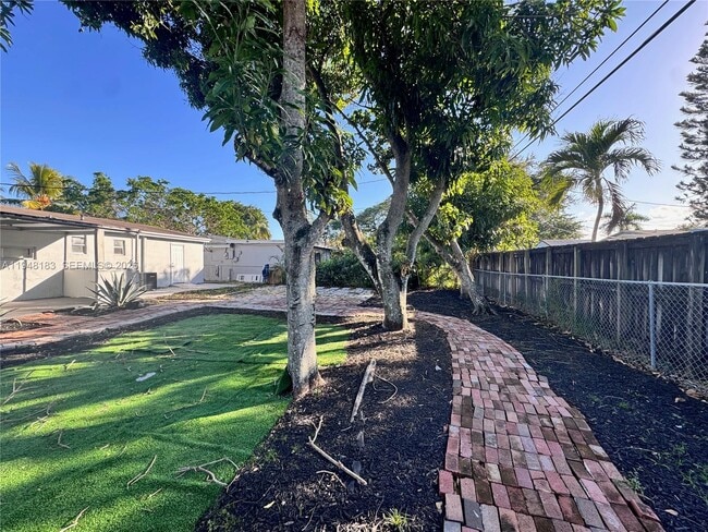 Photo - 4851 SW 44th Ave