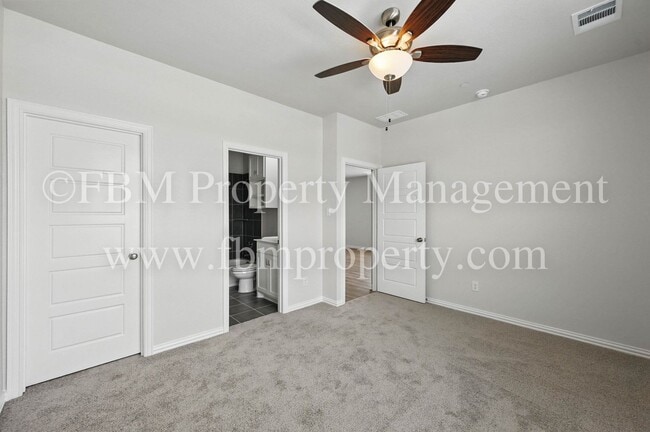 Photo - 2112 Dena Dr