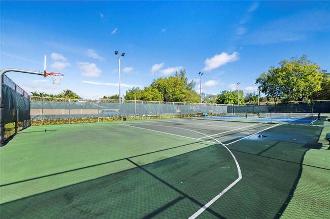 Photo - 1715 Whitehall Dr Unidad 105