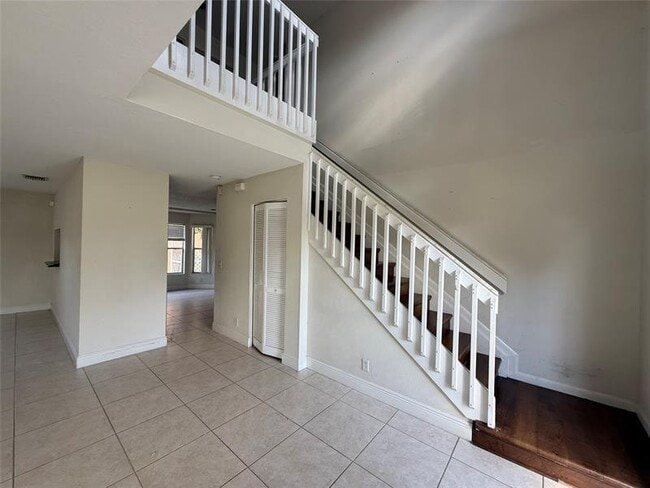 Photo - 10646 Lake Oak Way