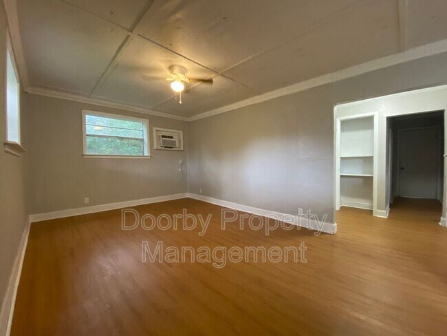 Photo - 1204 E 34th St