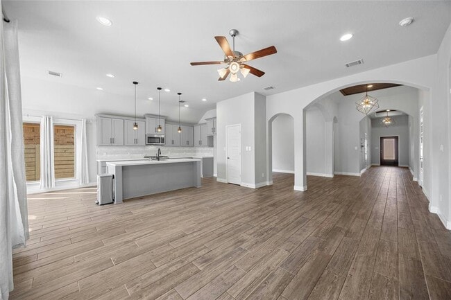 Photo - 169 Belford St