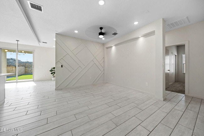 Photo - 3741 Peak Pl