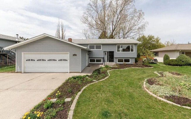 Building Photo - FULLY GUTTED & RENOVATED 5-Bedroom Home in...