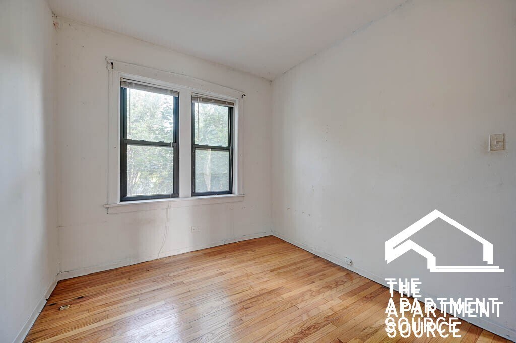 Photo - 2921 W McLean Ave Unit 2E