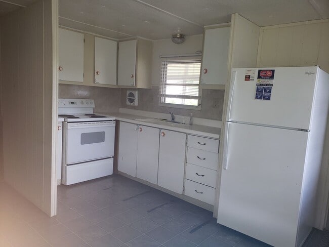 Photo - 2 Bedroom Mobile Home