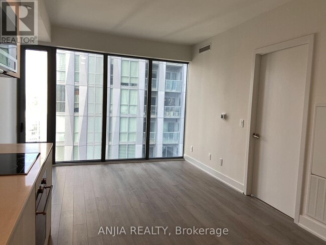 Photo - 8 Cumberland St Unit 2001