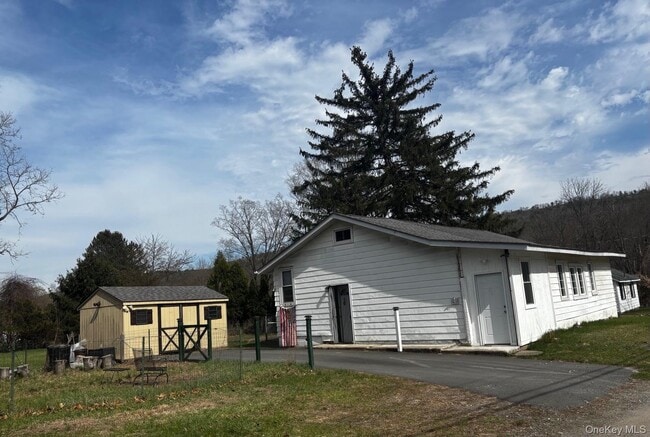 Photo - 15 Hobson Rd