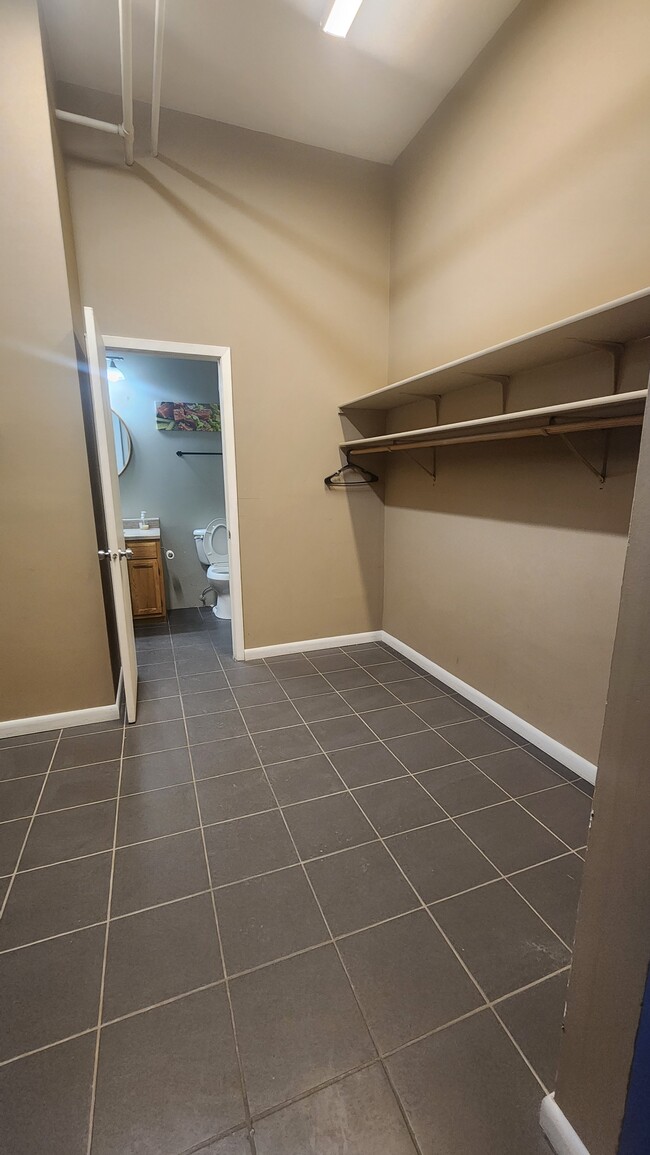 Photo - 1211 Howard St Unidad 302