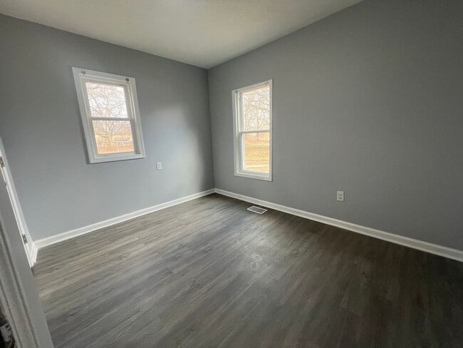 Photo - 4000 Churchman Ave