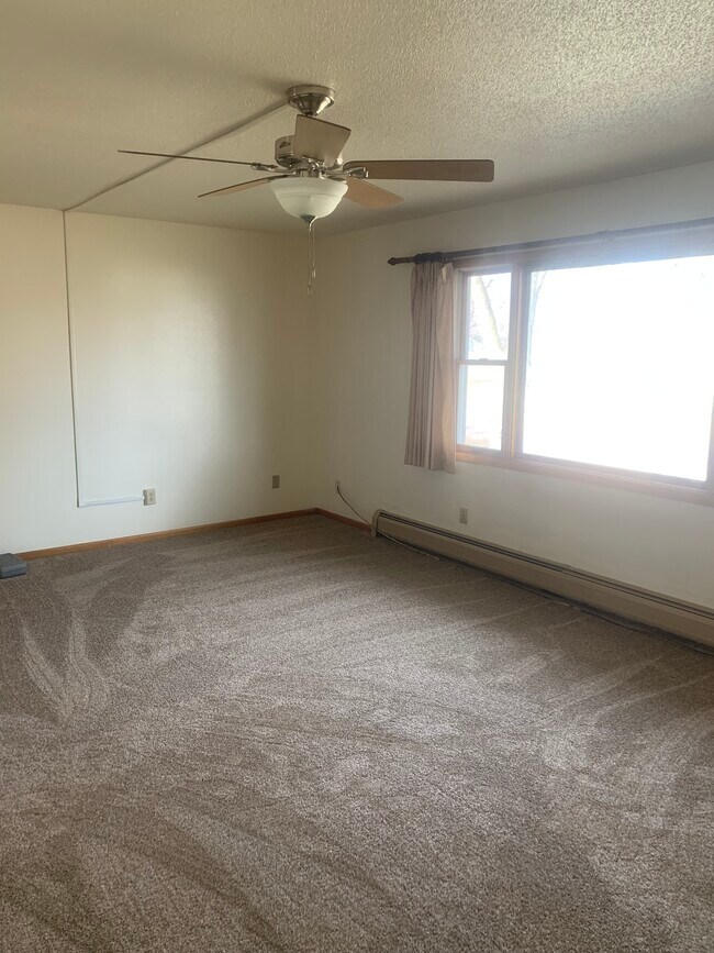 Photo - 305 E 1st St Unit #3