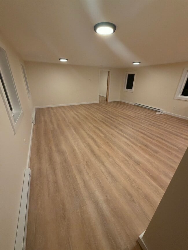 16 Snow Ave Unit 3