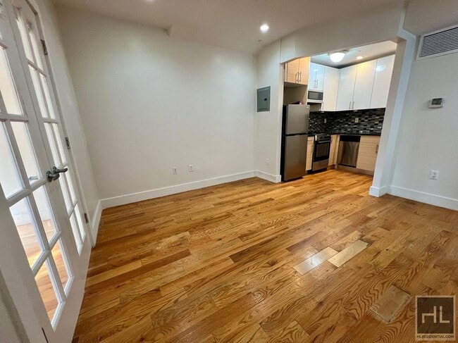 Photo - 2BR 1BA w/ Balcony & In Unit Laundry In Bushwick Unit 2A