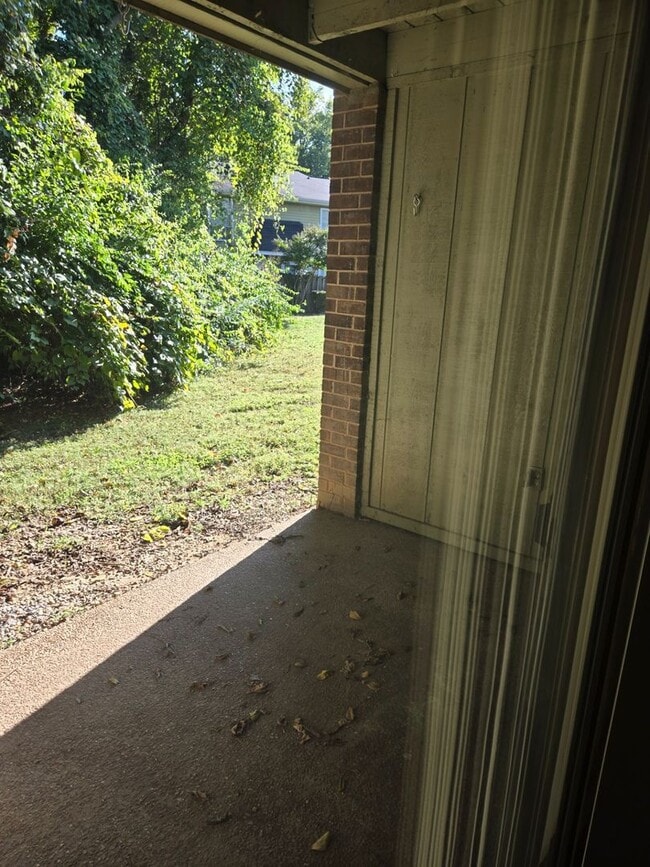 Building Photo - Charming 2 Bedroom, 1 Bath Apartment – Min... Unit 267F