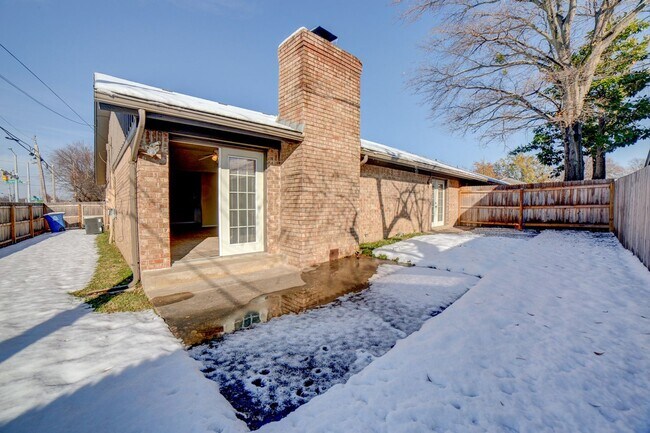 Photo - NO PETS ALLOWED Wonderful 2 bedroom, 2 bat...