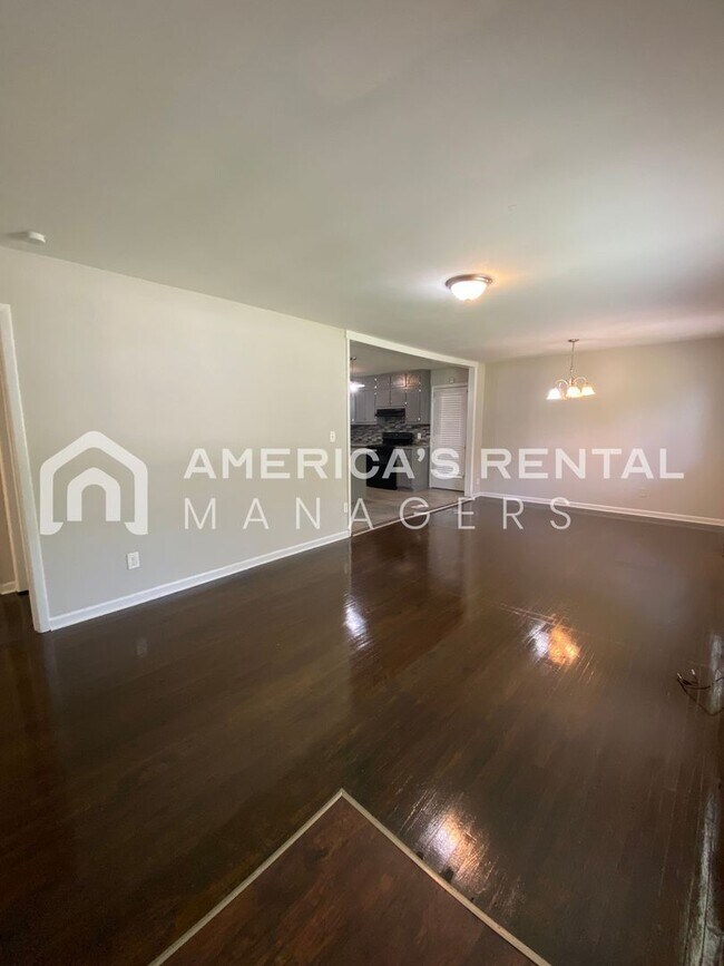 Photo - DEPOSIT PENDING! PRICE REDUCTION!!! - Home...