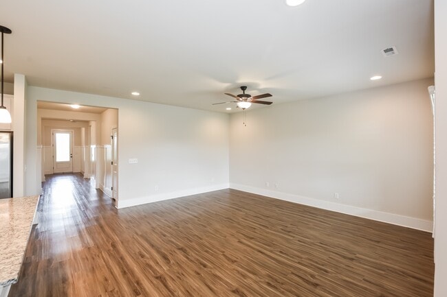 Photo - 189 Cherry Laurel Dr