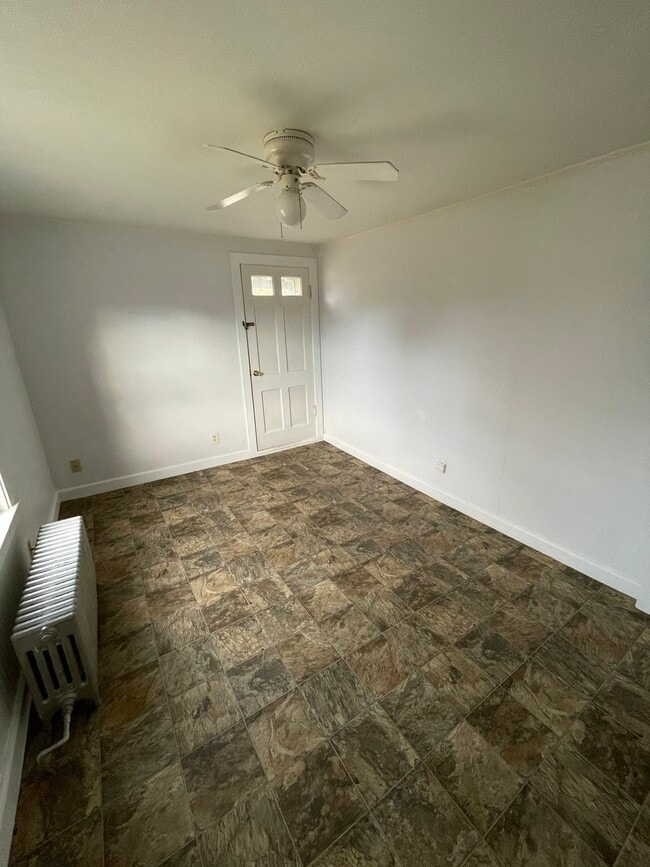 21 Dingley St Unit 3